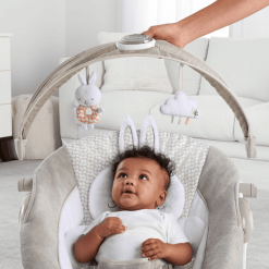 Ingenuity En Light En Bouncer™ - Twinkle Tails™ Wiegewippe -Roban Comercio ingenuity en light en bouncer twinkle tails wiegewippe a319537 3